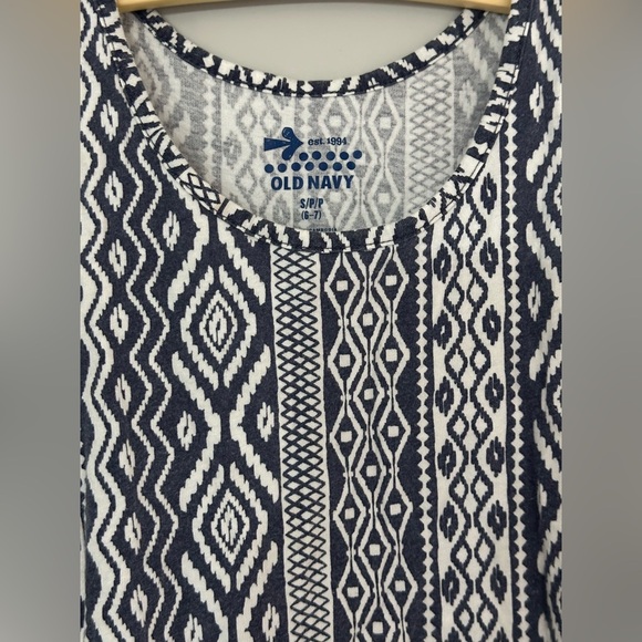 🎁Old Navy: Girls Sleeveless Dress - Size S (6-7)🎁 - Picture 2 of 4